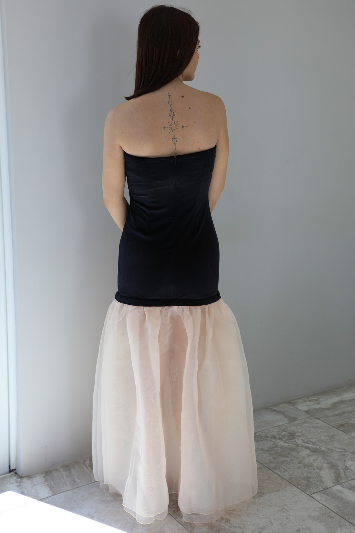 Main Event Maxi Dress: Black/Champagne