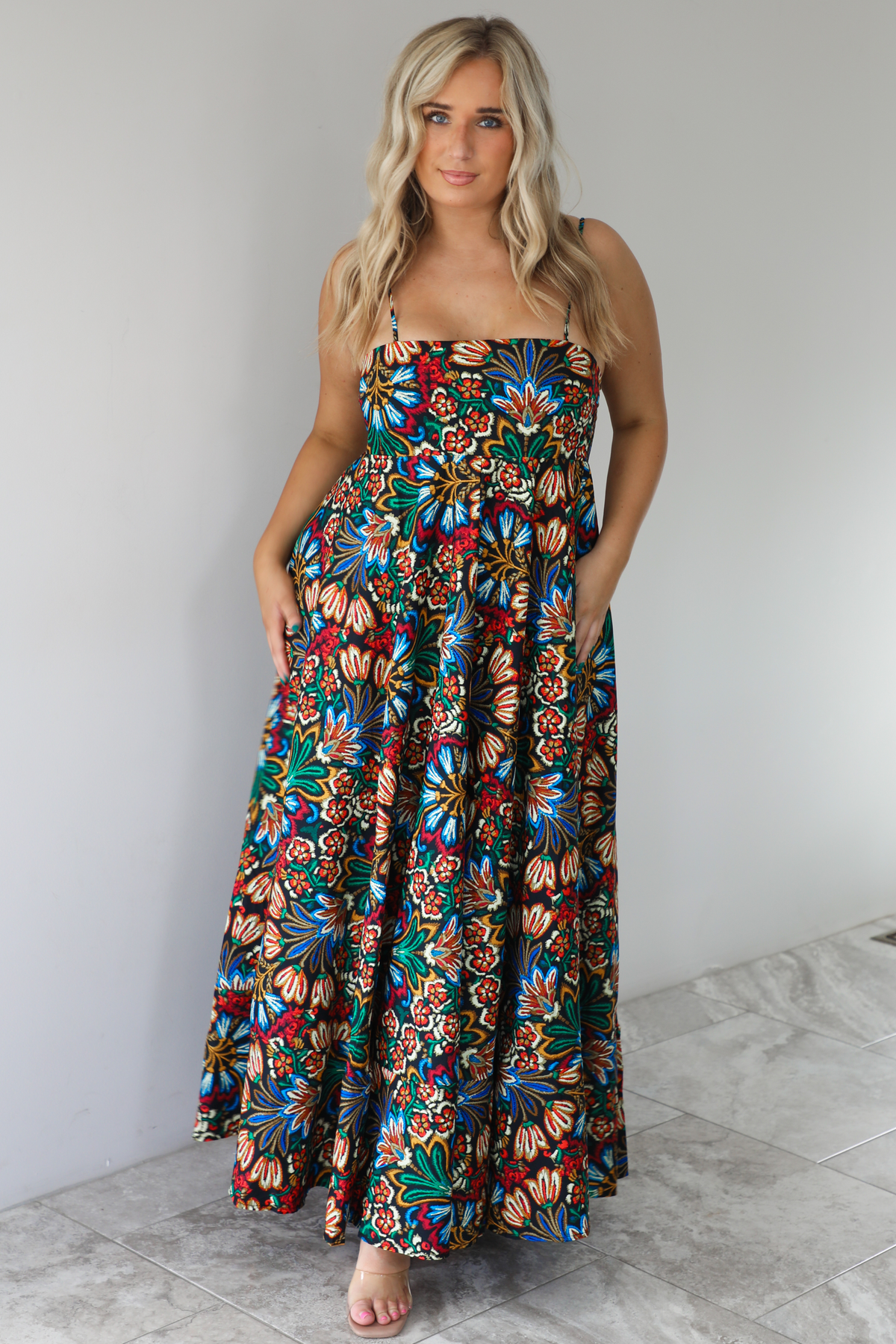 Look Around Maxi Dress: Black/Multi