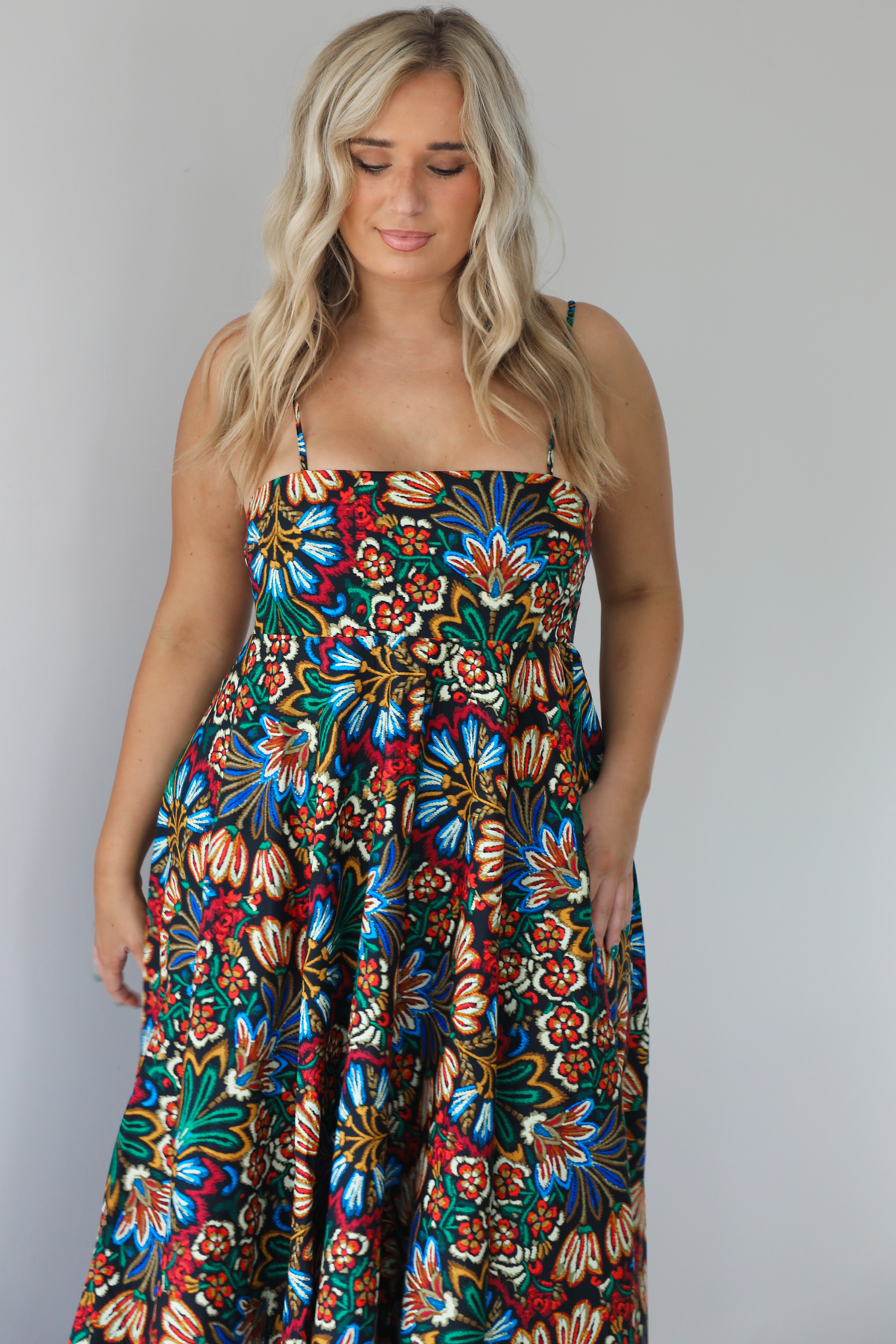 Look Around Maxi Dress: Black/Multi