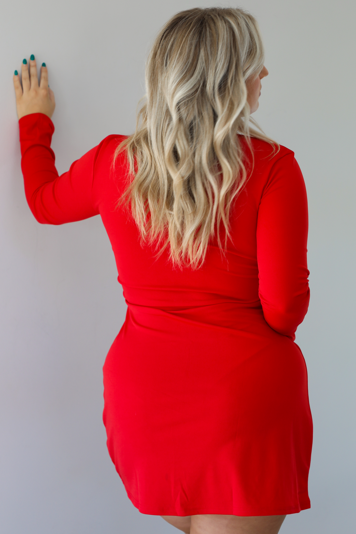 Scarlet Sweetheart Mini Dress: Red