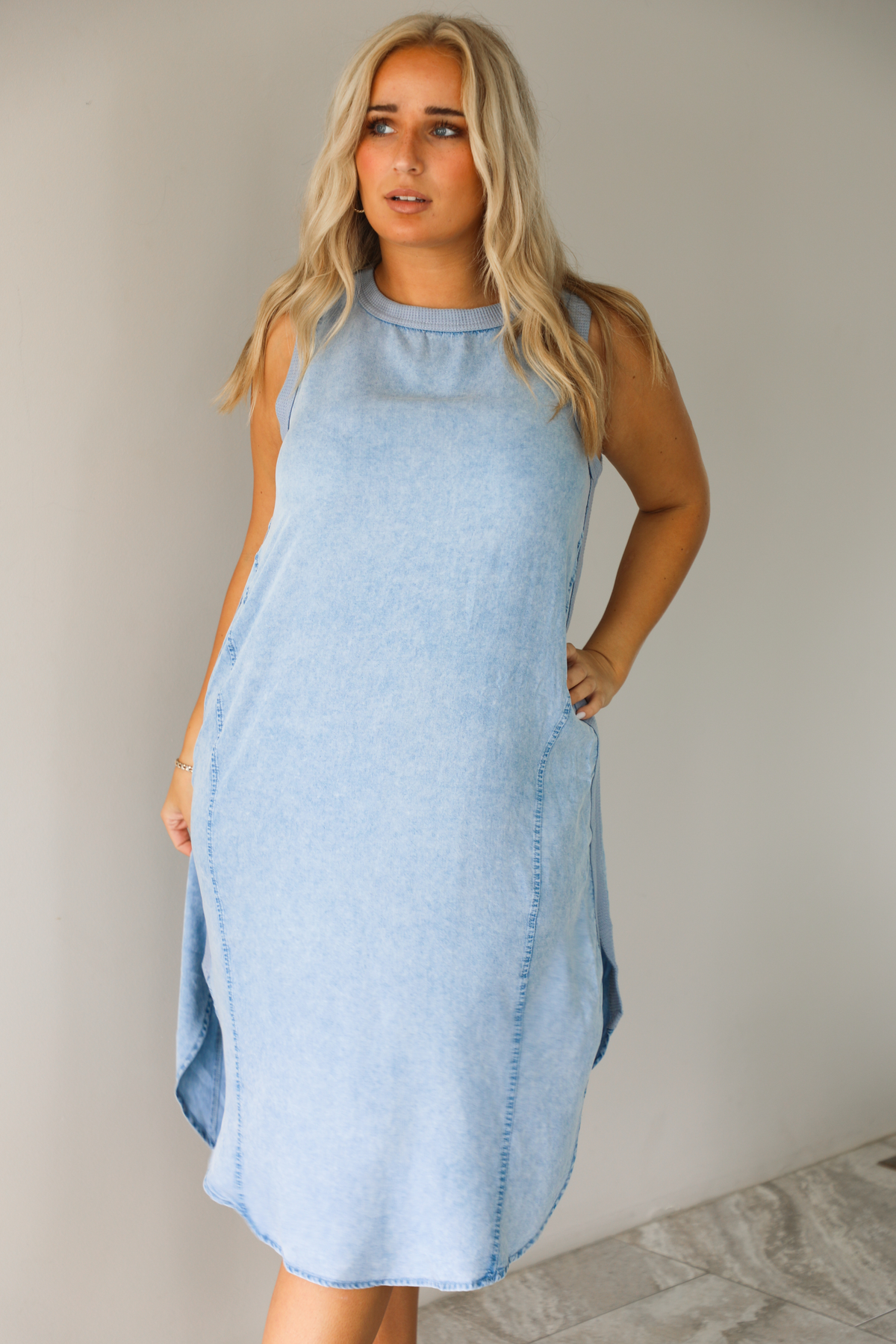 Keeping Tabs Midi Dress: Light Denim