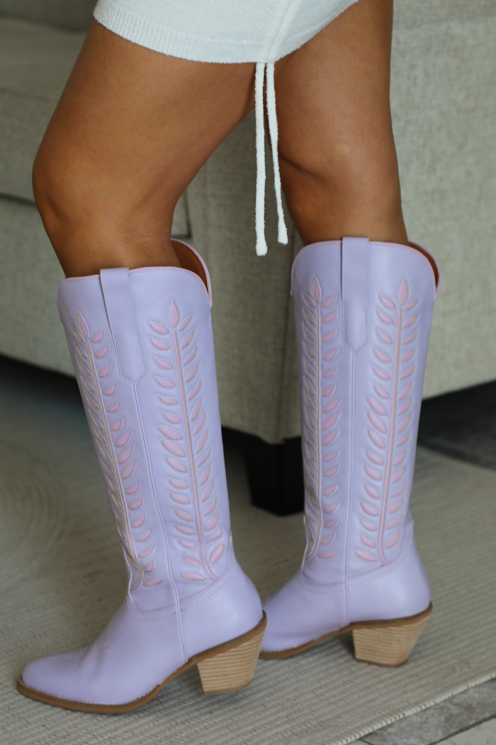 Broadway Girl Boots: Lavender