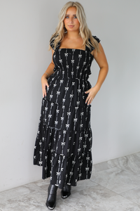 Follow Along Maxi Dress: Black/Off White