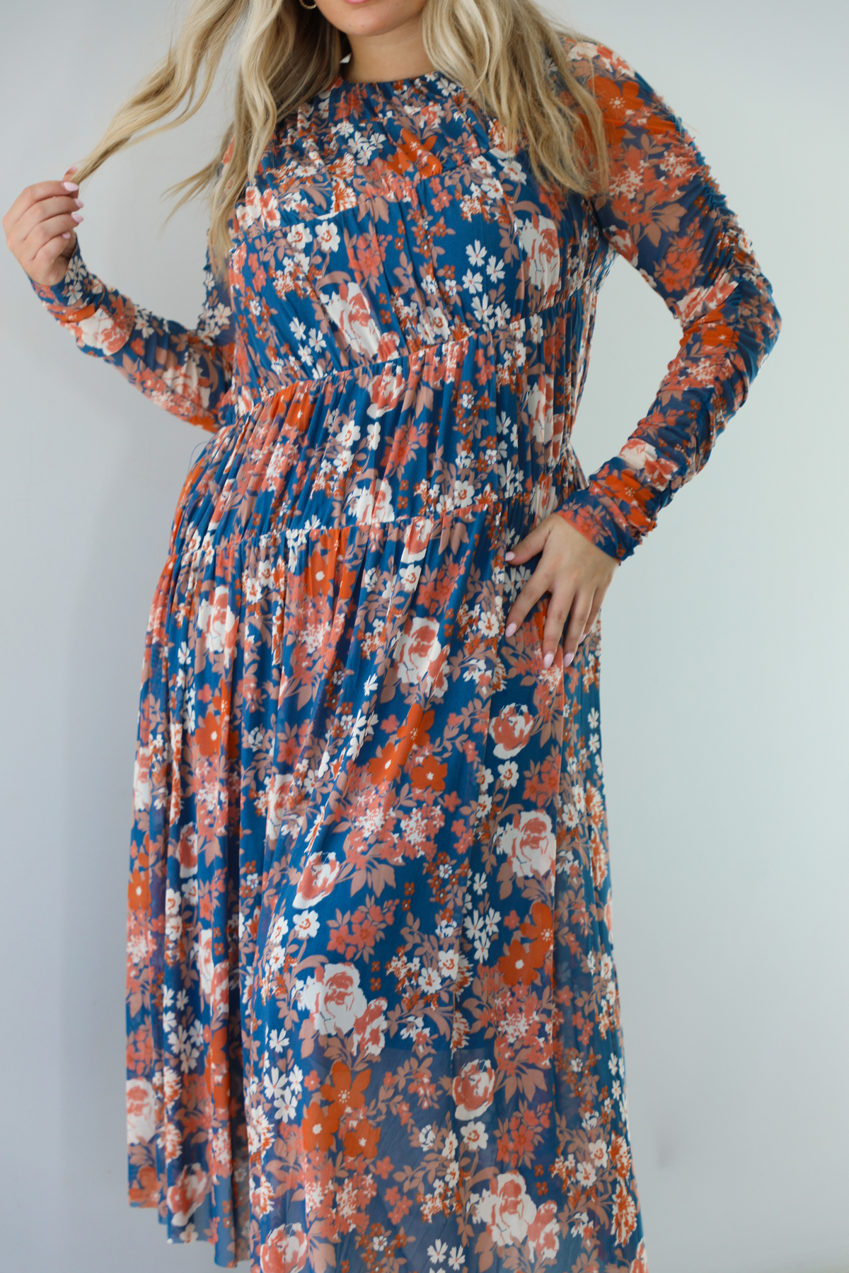 Fall Stroll Midi Dress: Navy/Multi Floral