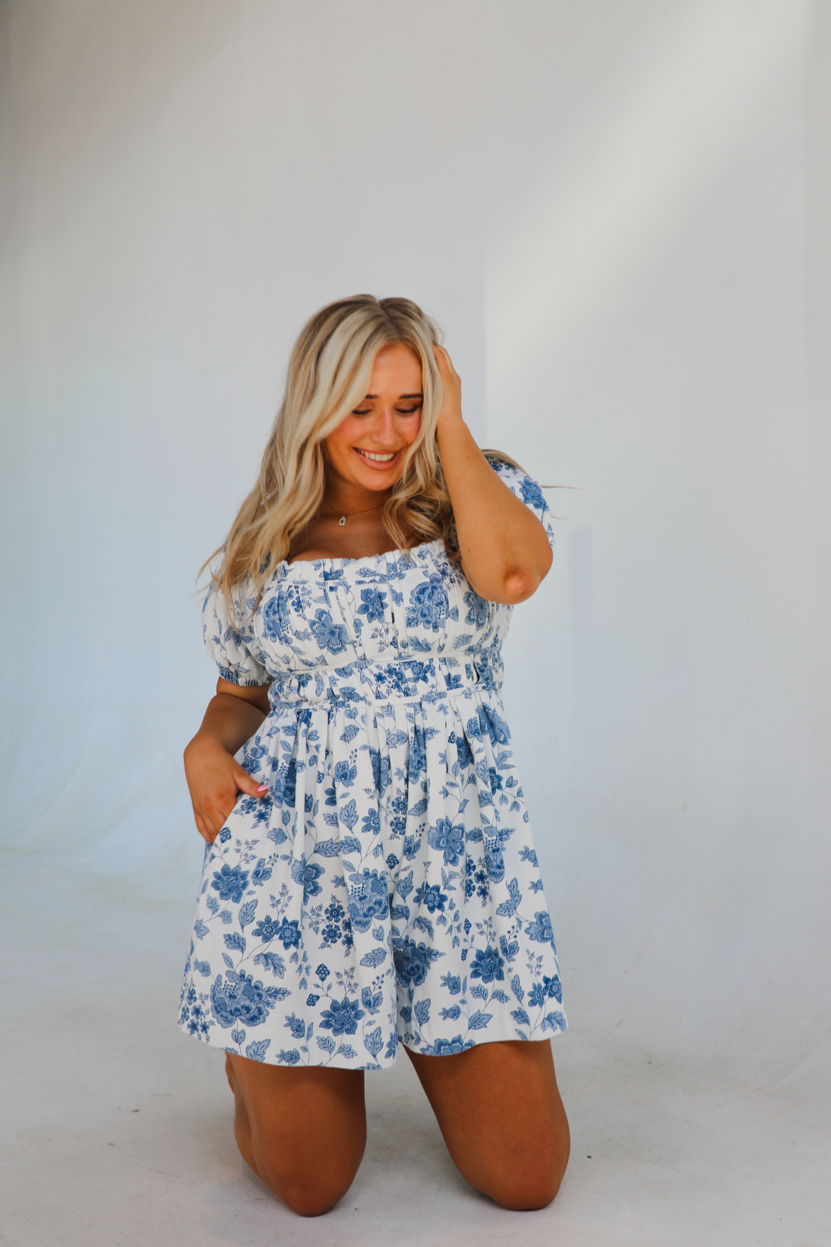 Spring Vibes Romper: White/Blue