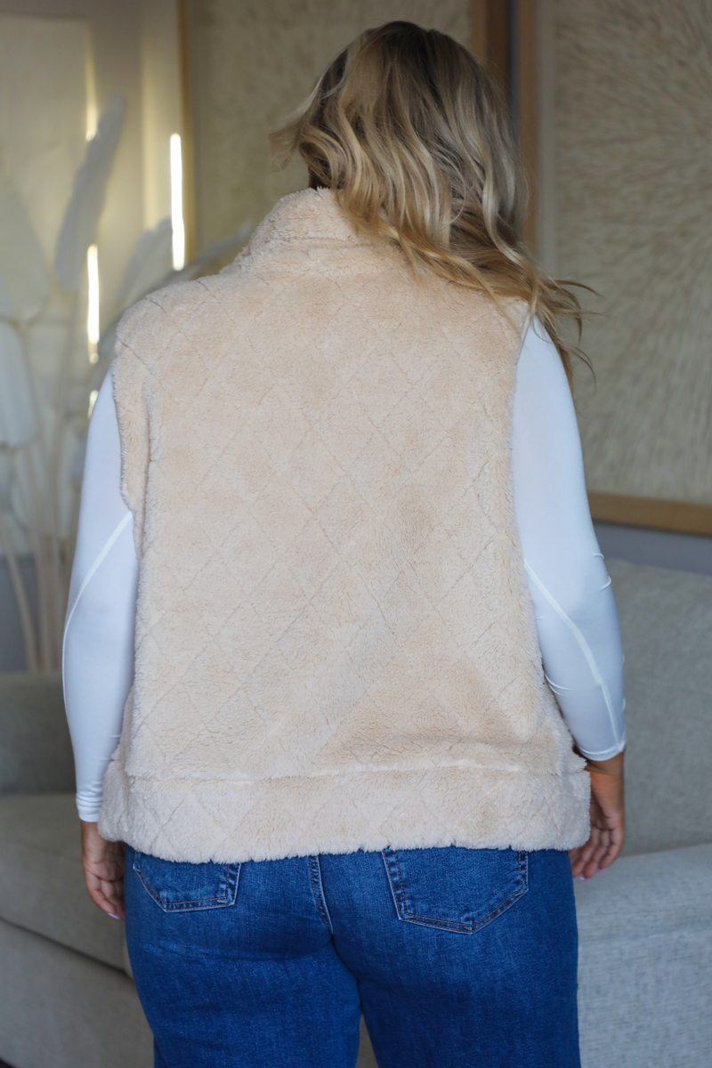 Sure Thing Vest: Sand