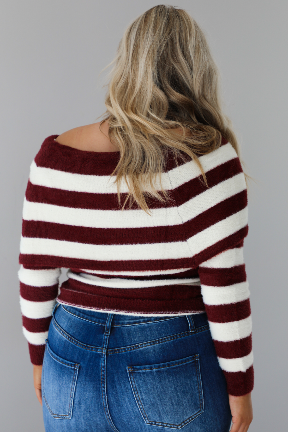 Come My Way Sweater: Burgundy/White