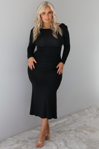 Elegant Beauty Midi Dress: Black/White