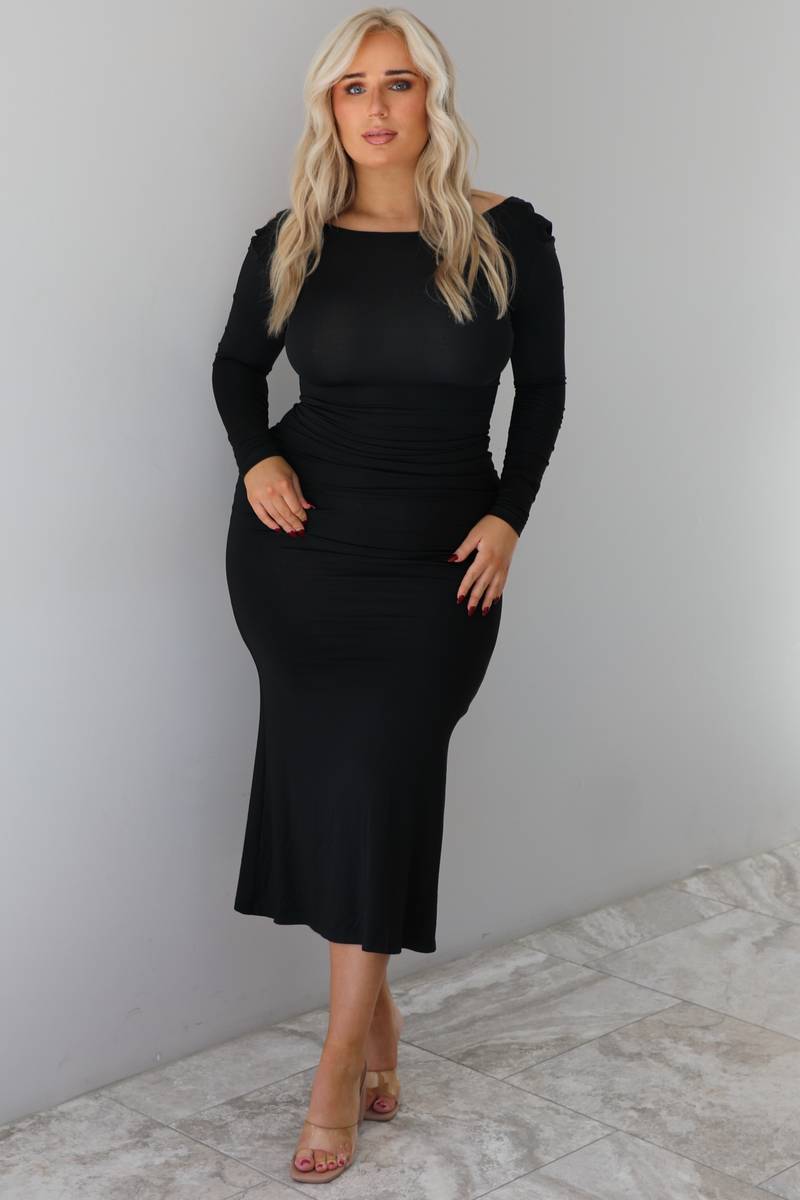 Elegant Beauty Midi Dress: Black/White