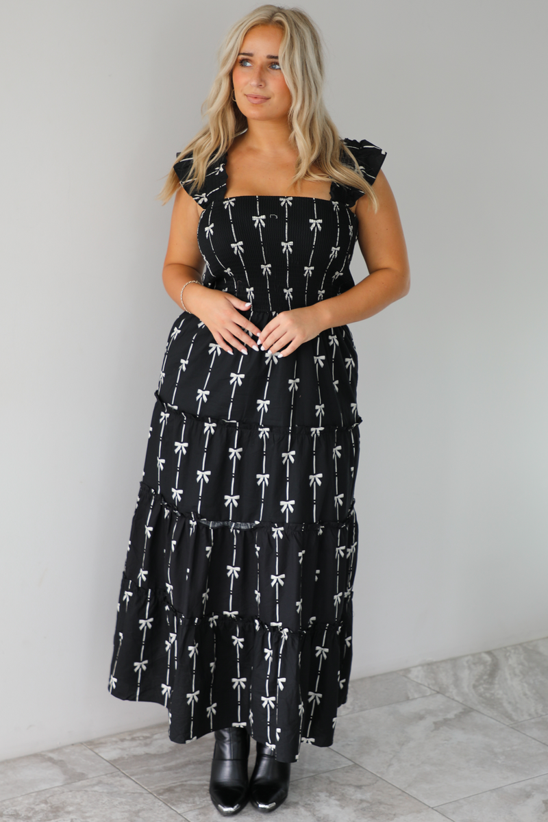 Follow Along Maxi Dress: Black/Off White