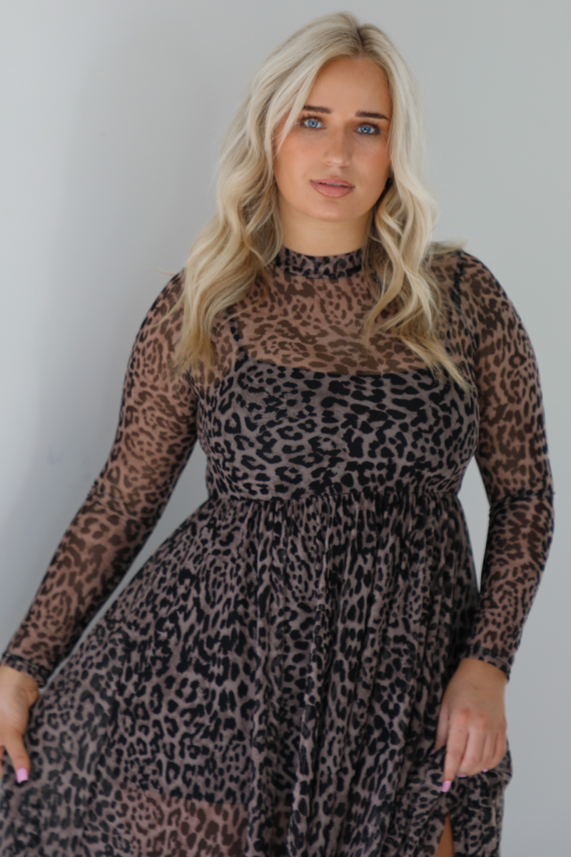 Simple Elegance Maxi Dress: Leopard