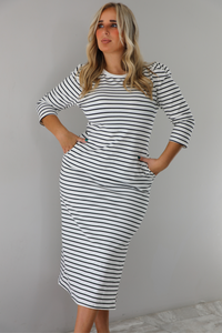 Simple Striped Midi Dress: White/Black