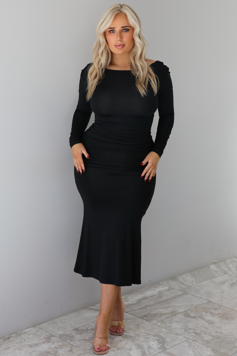 Elegant Beauty Midi Dress: Black/White