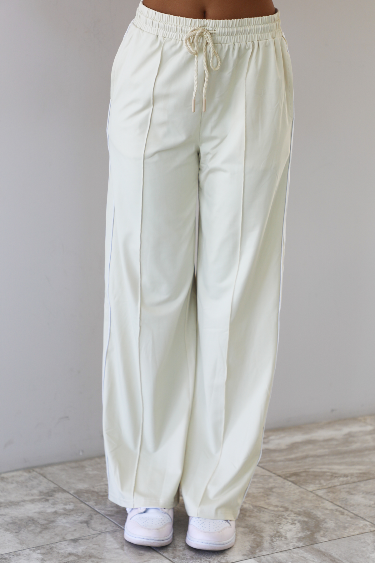 Nova Wide Leg Pants: Tan/White