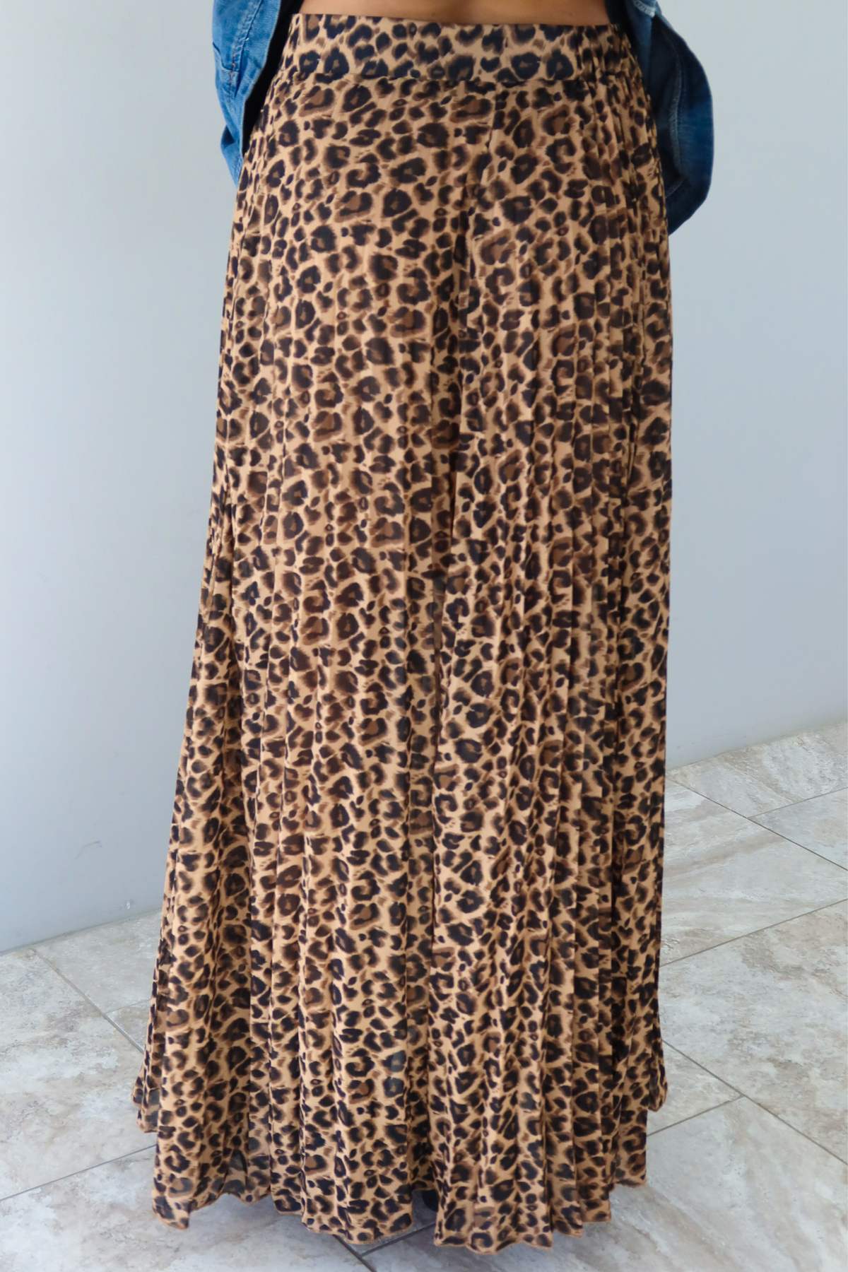 Let’s Explore Maxi Skirt: Leopard