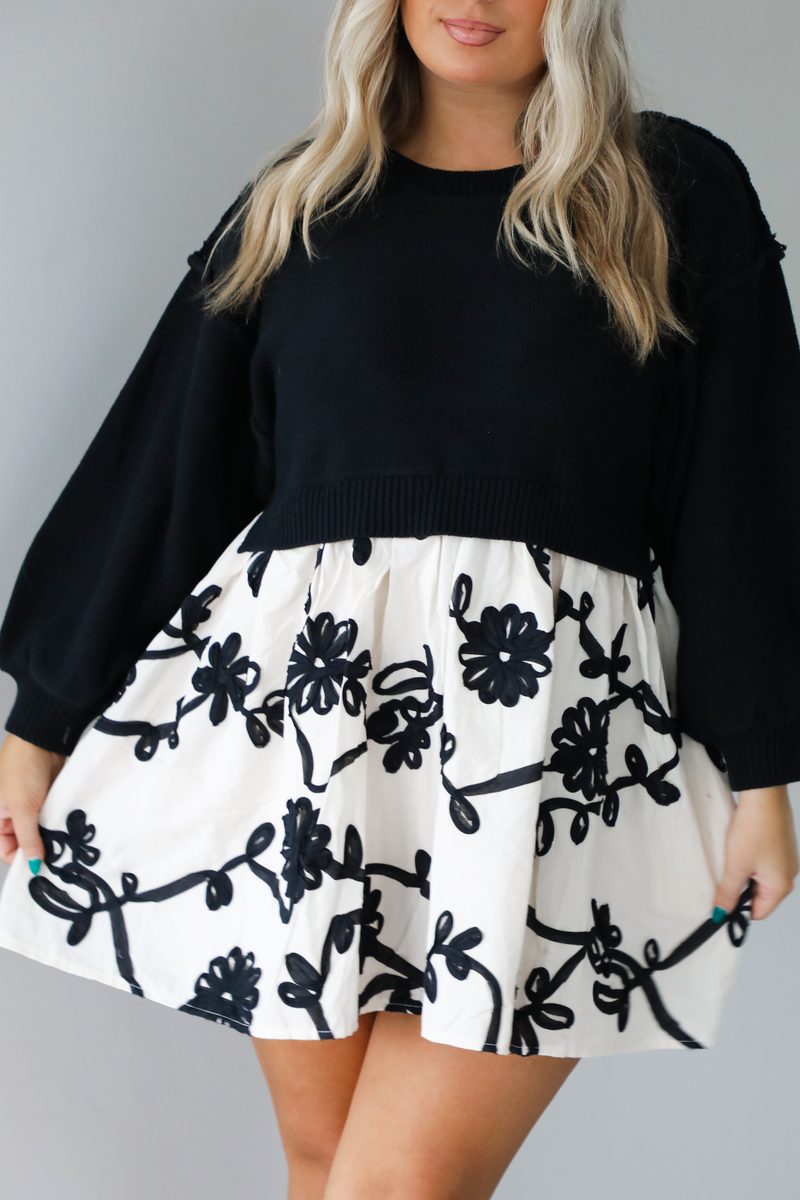 Let's Keep Going Dress: Black/White