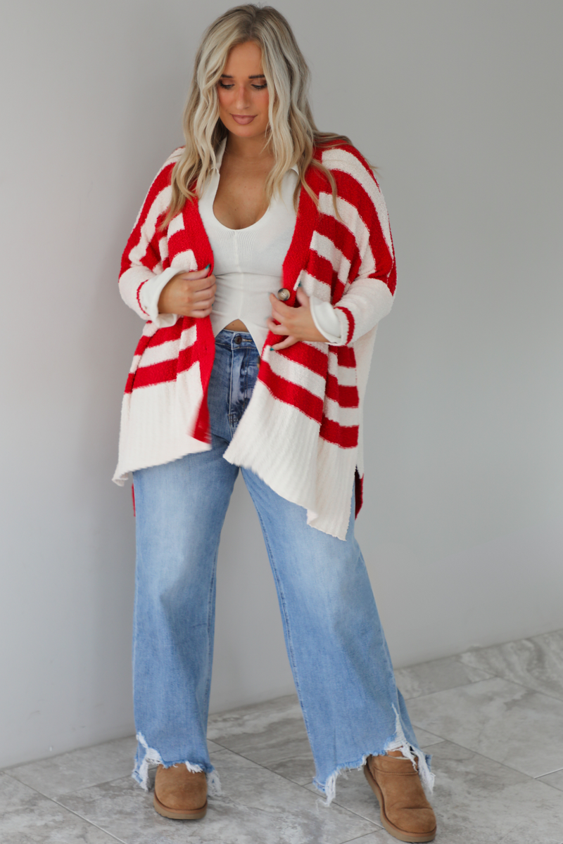 Rustic Vineyard Cardigan: Red/Cream