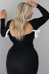 Elegant Beauty Midi Dress: Black/White